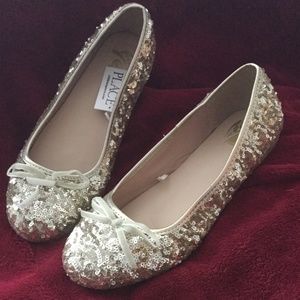 NEW Girl Gold Sequin Dress Shoes Size 5 Sparkle Flats Holiday